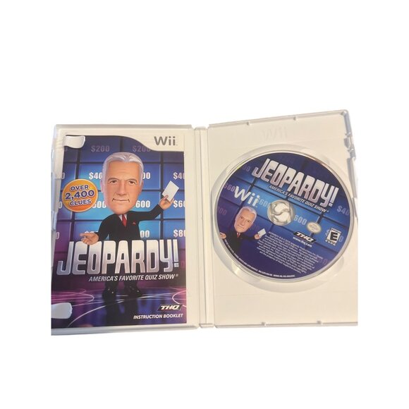 Jeopardy! Wii Game 2400+ Clues Americas Favorite Quiz Show Booklet Case Game - Picture 3 of 3